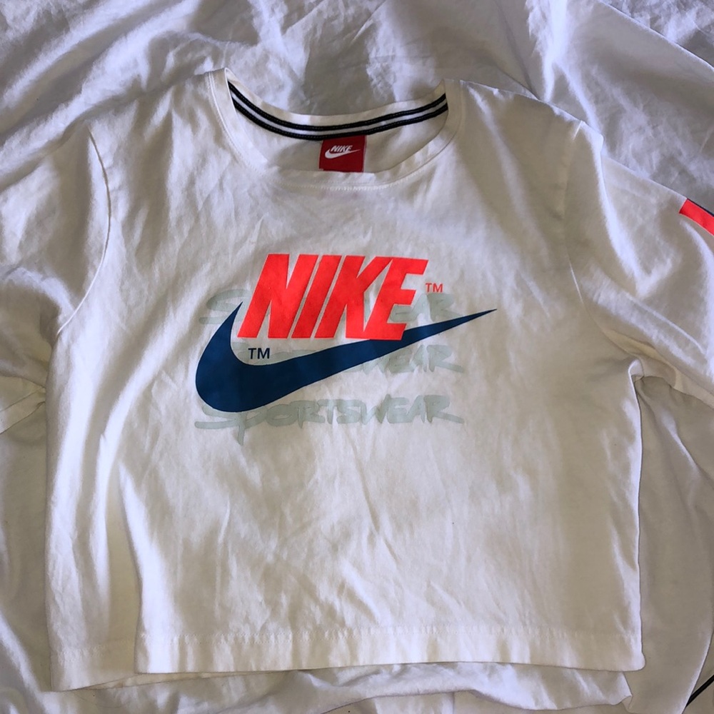 White Nike t-shirt 🤍